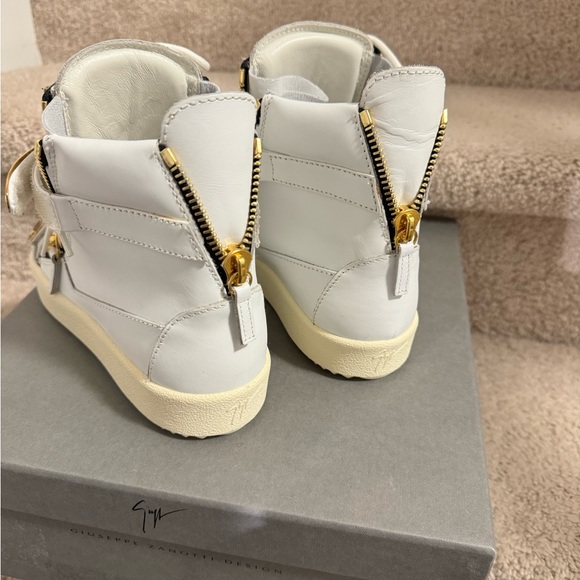 Giuseppe Zanotti Zip Detailed Double Metal High-Top Sneakers - Picture 2 of 13